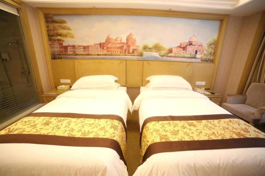Vienna International Hotel Shanghai Pujiang Buitenkant foto