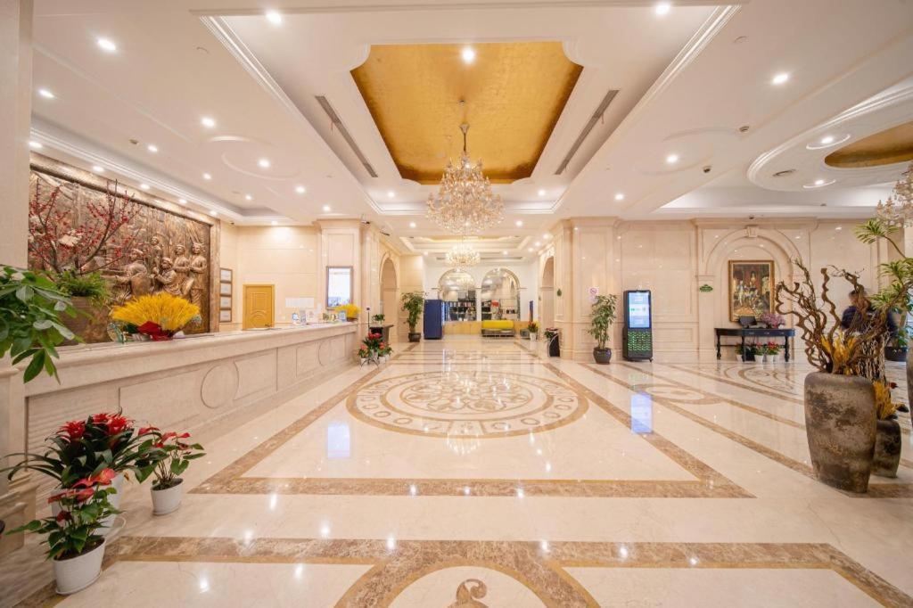 Vienna International Hotel Shanghai Pujiang Buitenkant foto